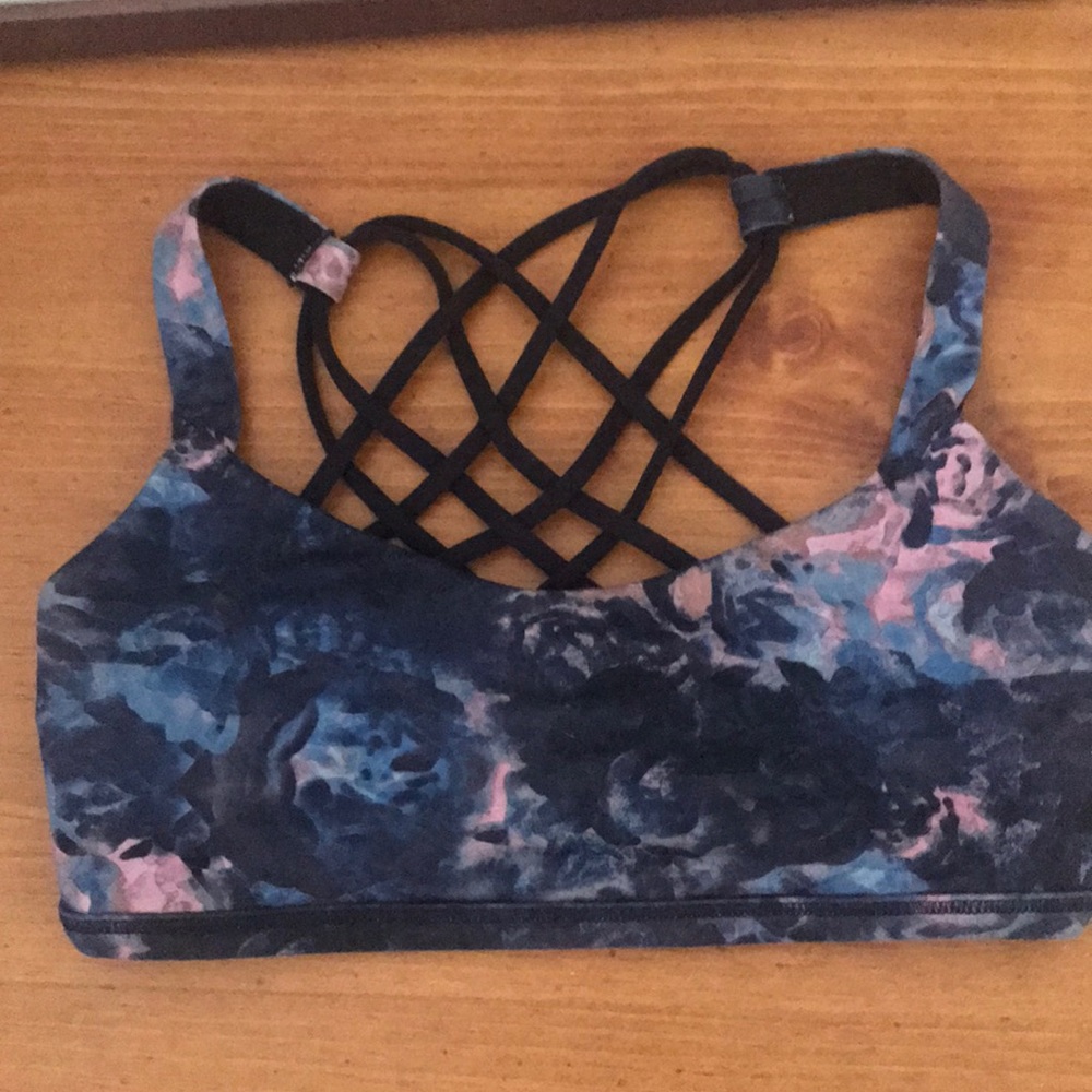 Lululemon born to be free (wild) bra